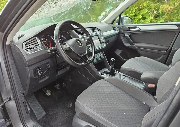 Volkswagen Tiguan cena 31900 przebieg: 138000, rok produkcji 2016 z Chodzież małe 596